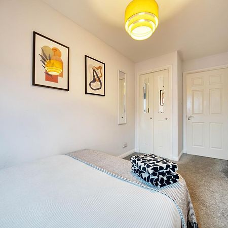 Apartmán Modern 2 Bed Flat With Free Parking Glasgow Exteriér fotografie